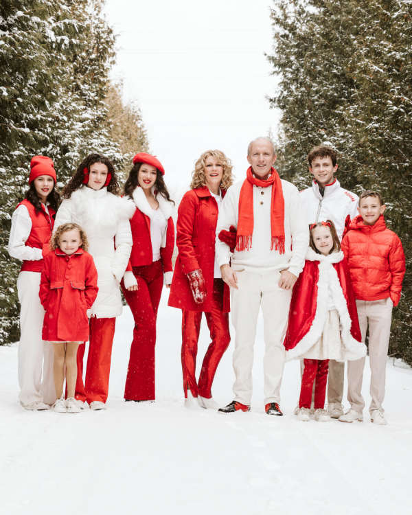 Natalie MacMaster & Donnell Leahy: A Celtic Family Christmas official promotional image
